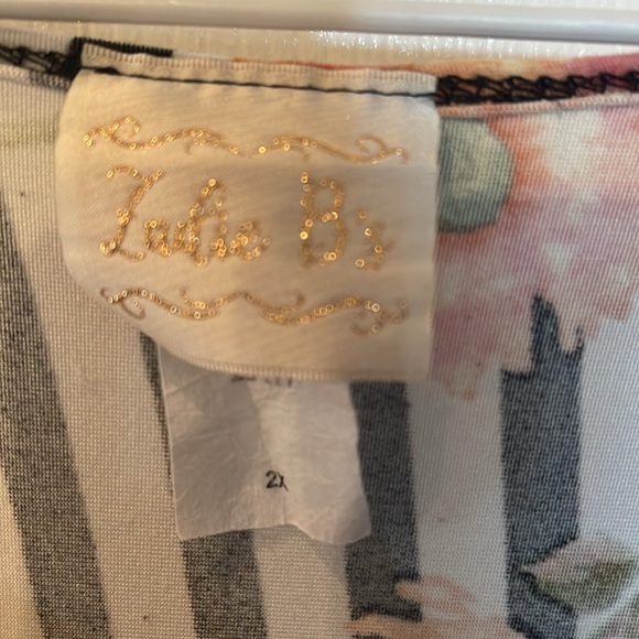 Zadie B’s Maxi Dress - Picture 3 of 3